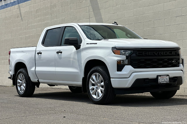 2025 Chevrolet Silverado 1500 Custom