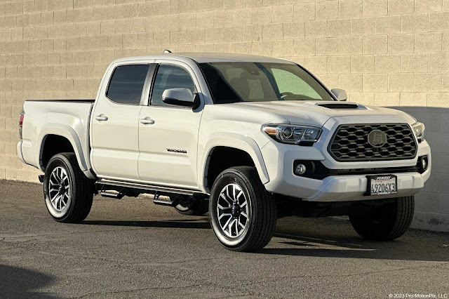 2021 Toyota Tacoma 