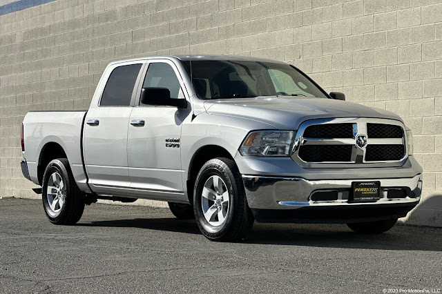 2018 RAM 1500 SLT