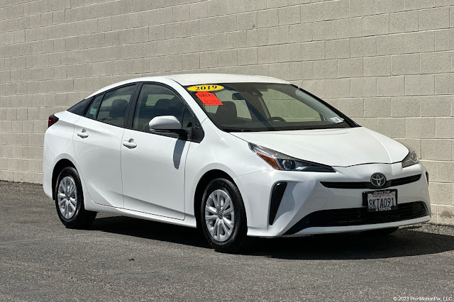 2019 Toyota Prius L