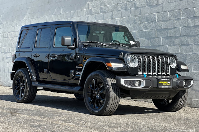 2023 Jeep Wrangler Sahara 4xe