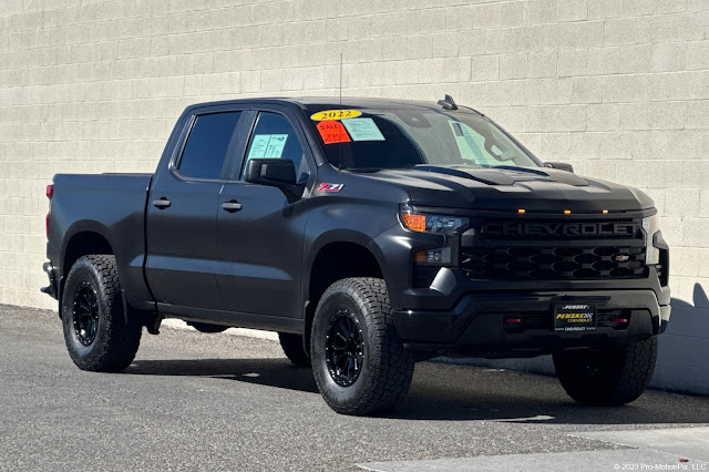 2022 Chevrolet Silverado 1500 Custom Trail Boss