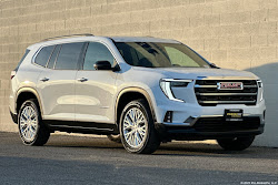 2024 GMC Acadia Elevation