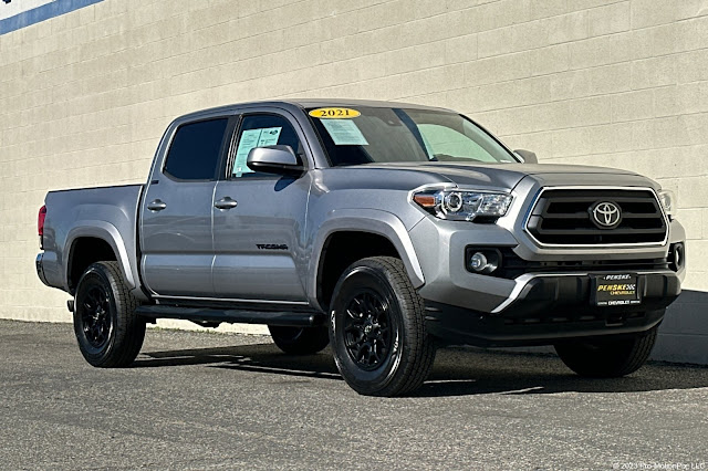 2021 Toyota Tacoma 2WD SR52WD SR5 Double Cab 5' Bed V6 AT (Natl