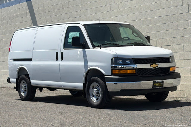 2026 Chevrolet Express 2500 Work Van