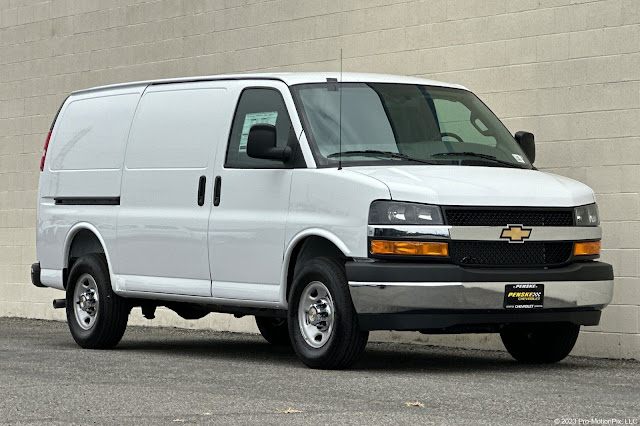 2026 Chevrolet Express 2500 Work Van