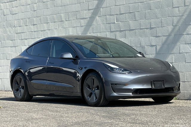 2023 Tesla Model 3 Base