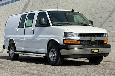 2025 Chevrolet Express 2500